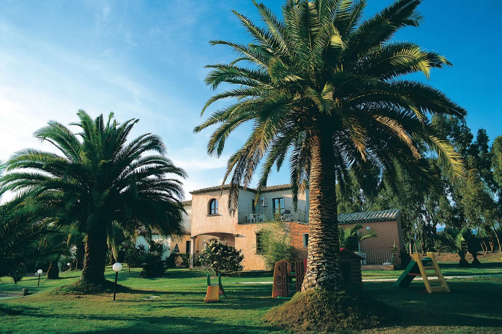 BAIA DELLE PALME-Trilo 6-Pool