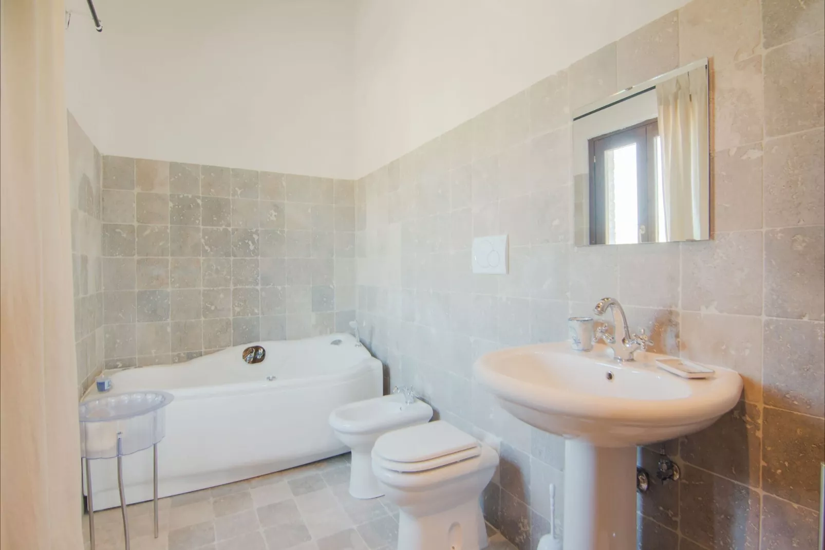 Liquirizia-Bathroom