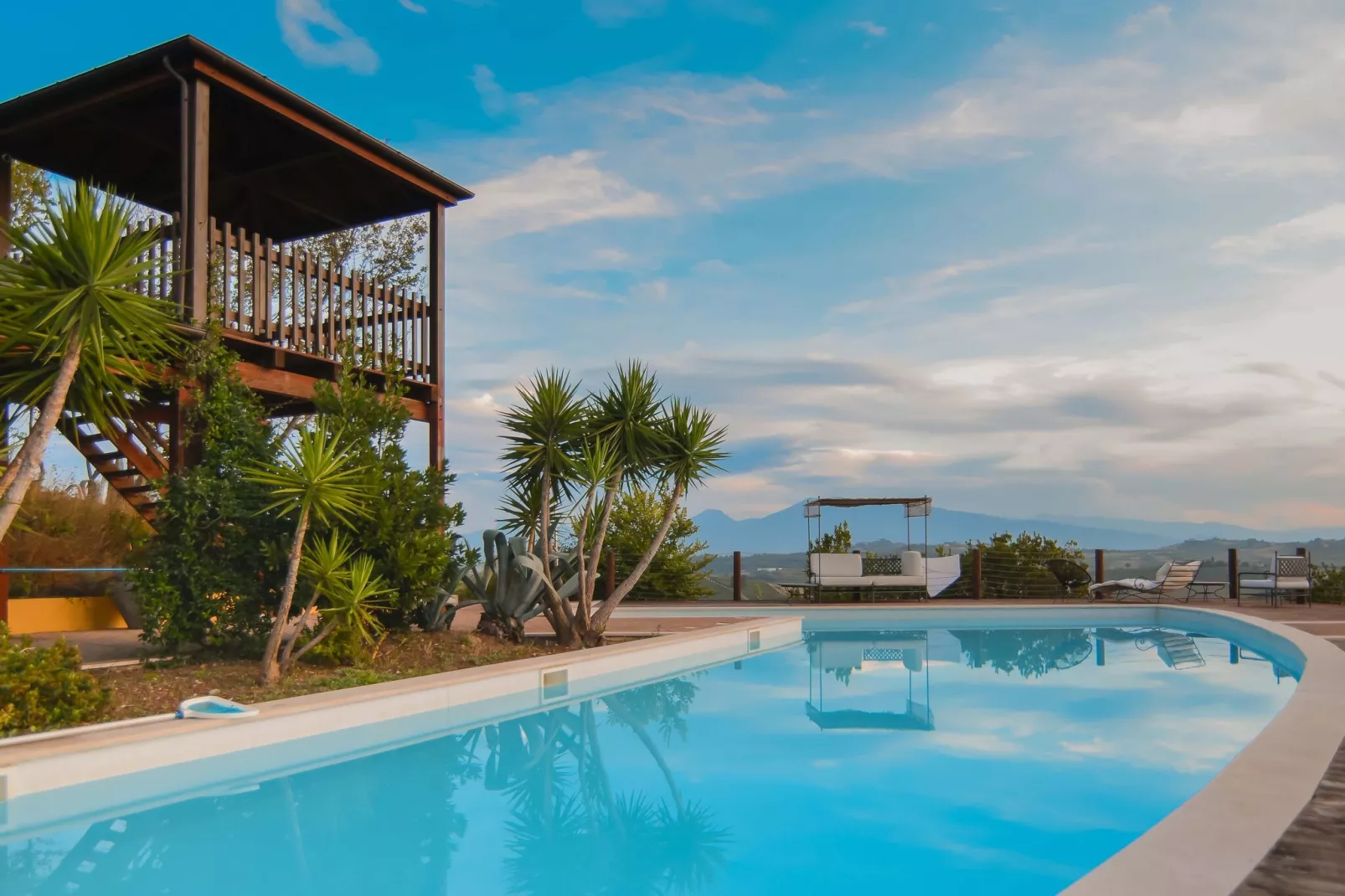 Ortica Studio-Pool