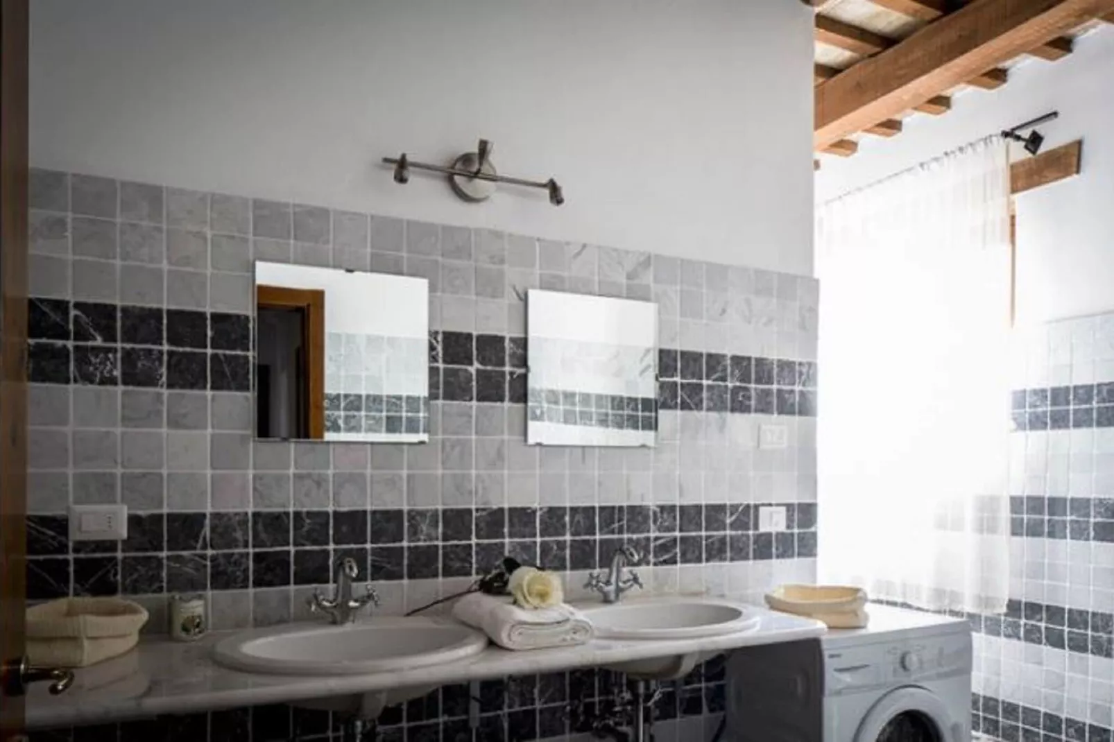 Menta-Bathroom