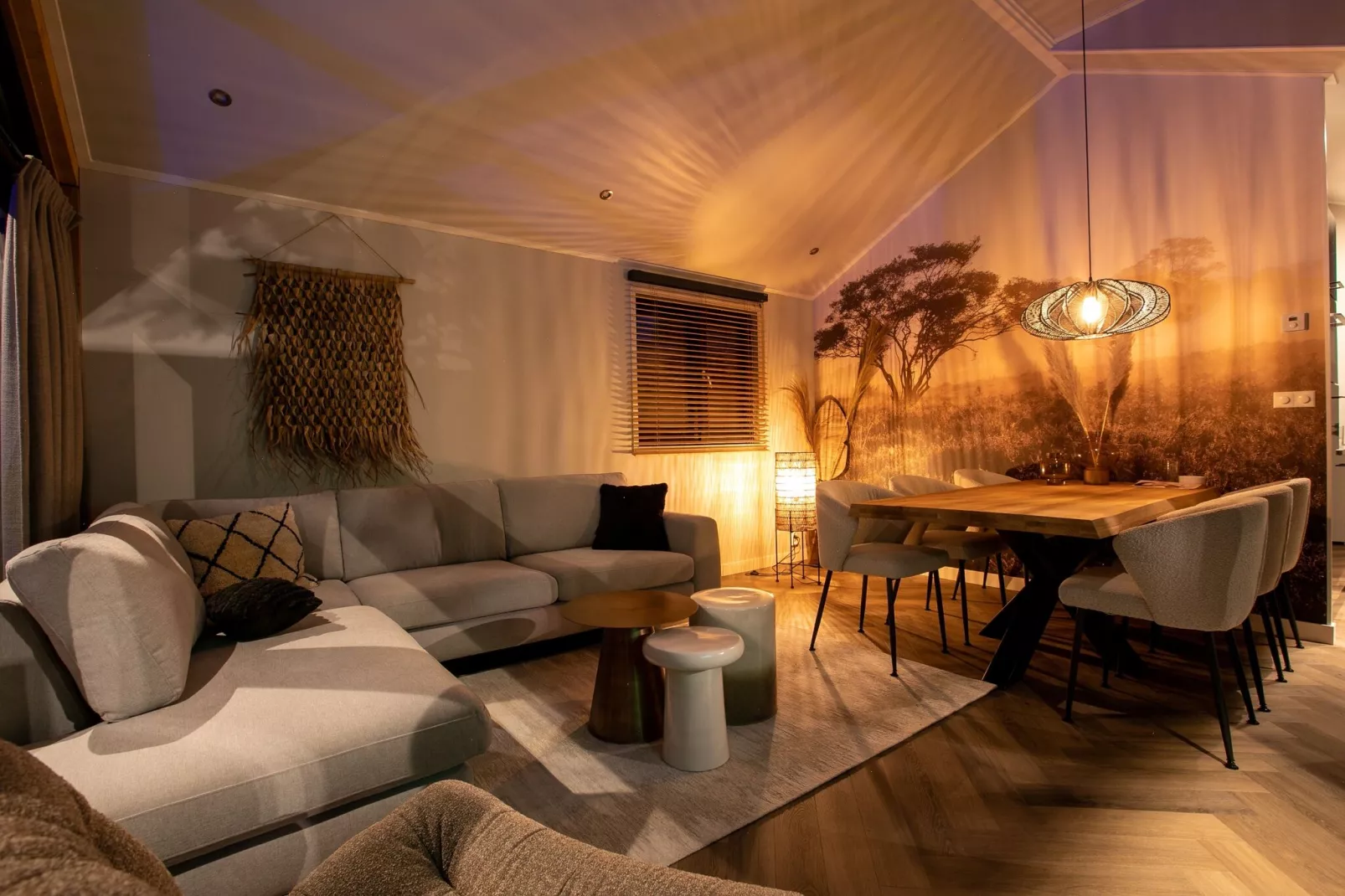 Vakantiepark De Thijmse Berg 19-Living room
