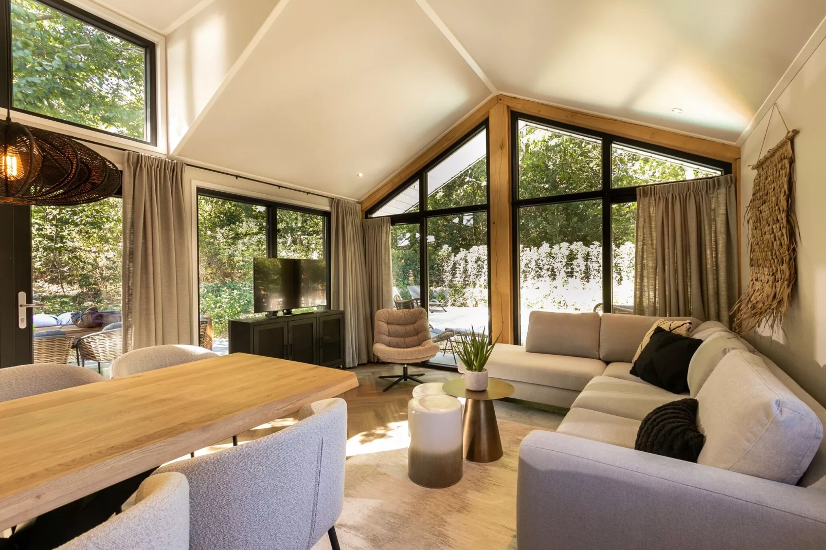 Vakantiepark De Thijmse Berg 19-Living room