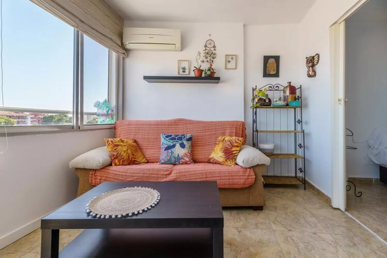 CT 185 - Six Colors Torremolinos-Living room