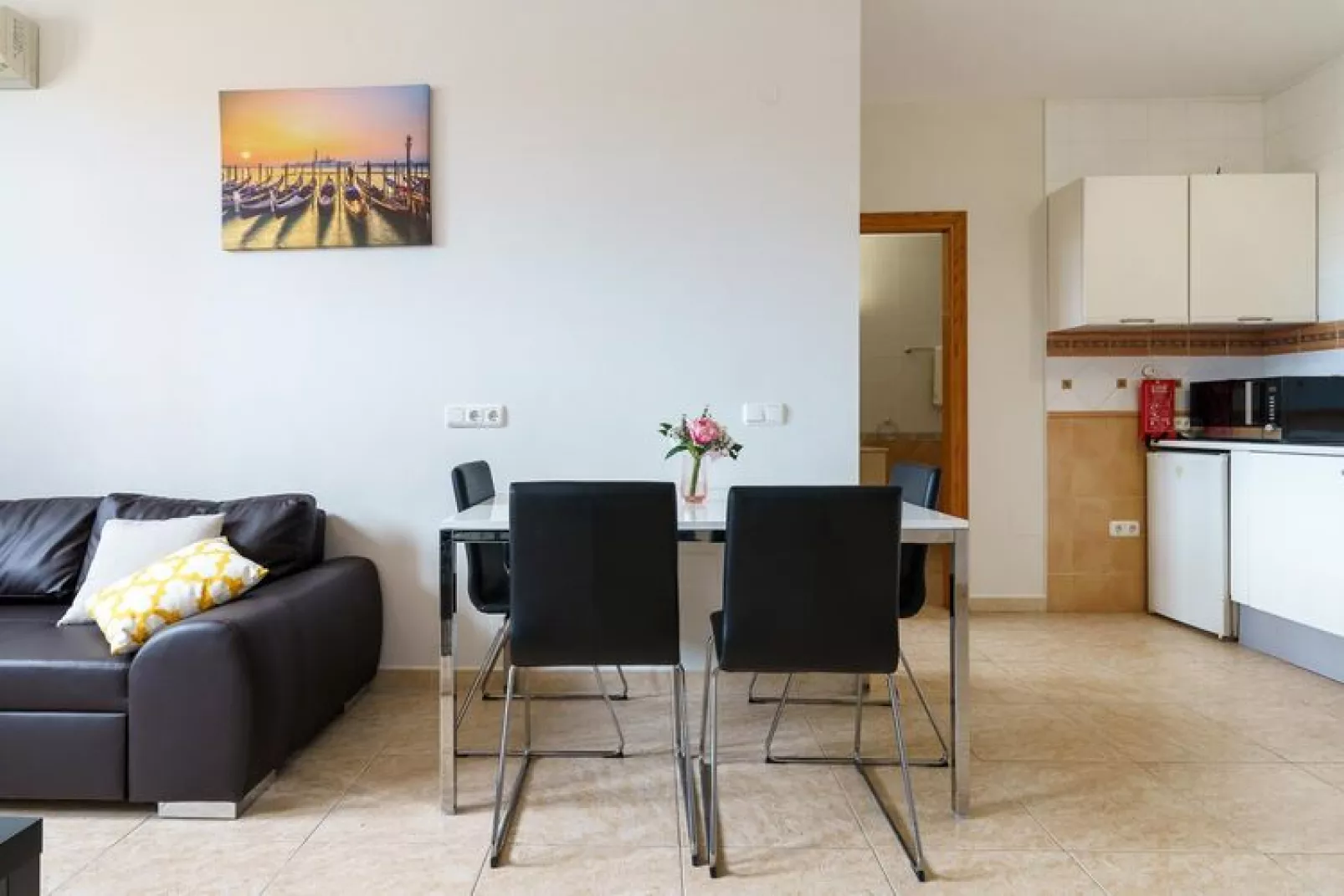 La Cala Boulevard Apartment 1 - CT 138-Salon