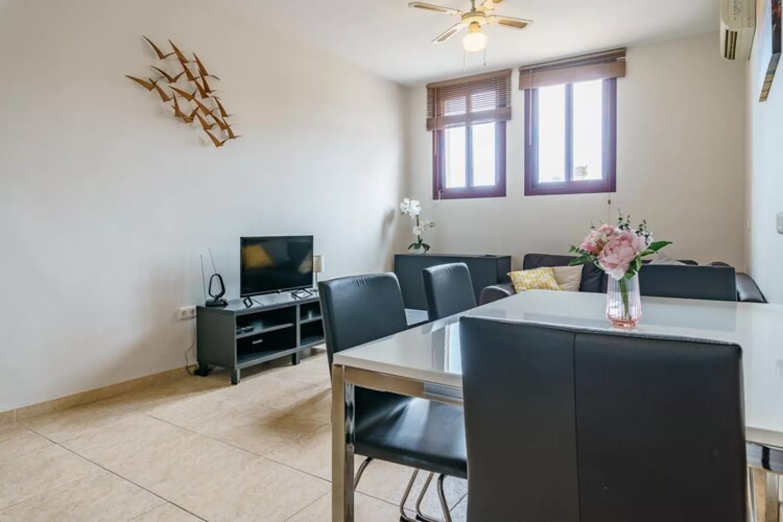 La Cala Boulevard Apartment 1 - CT 138-Salon
