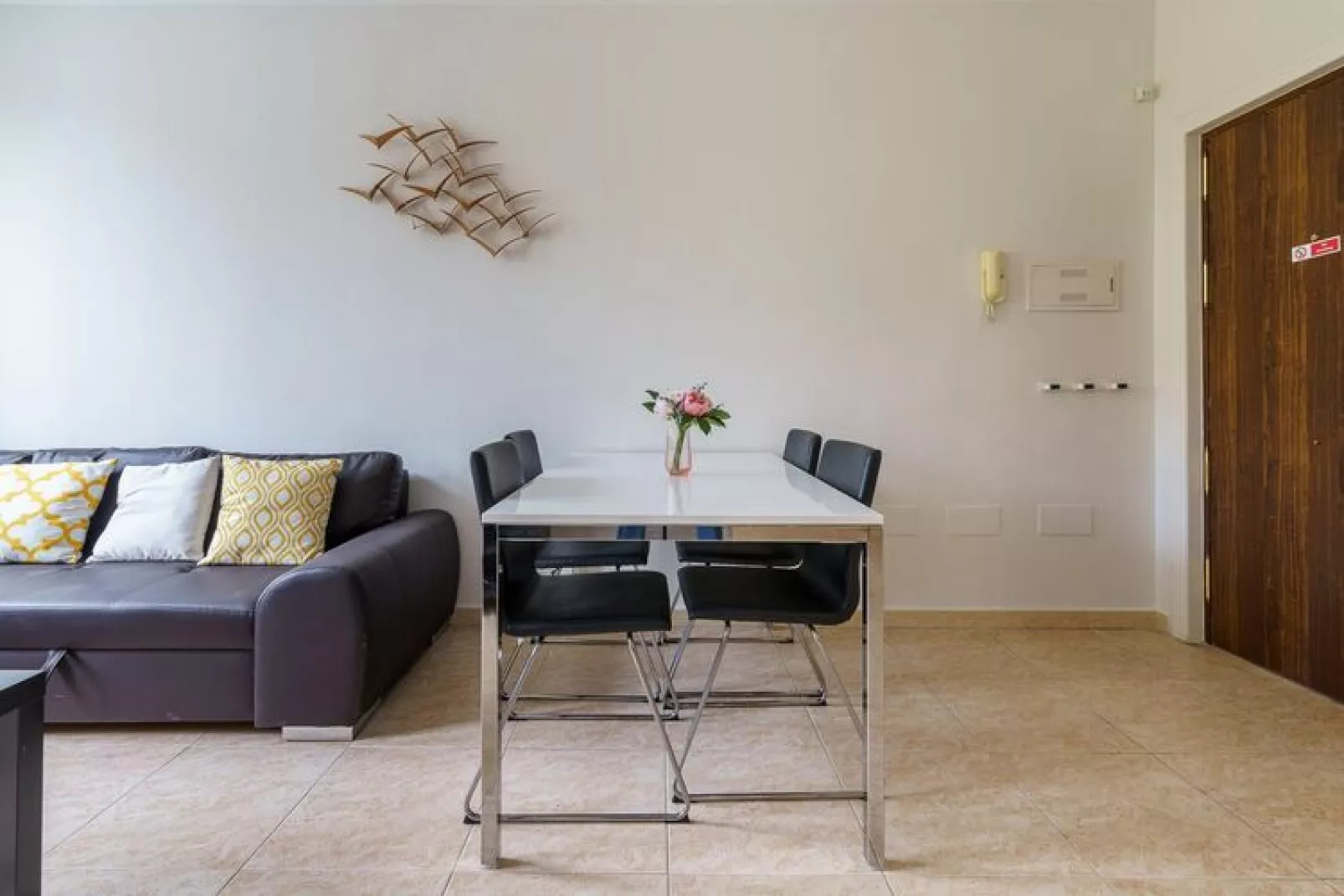 La Cala Boulevard Apartment 2 - CT 143-Living room