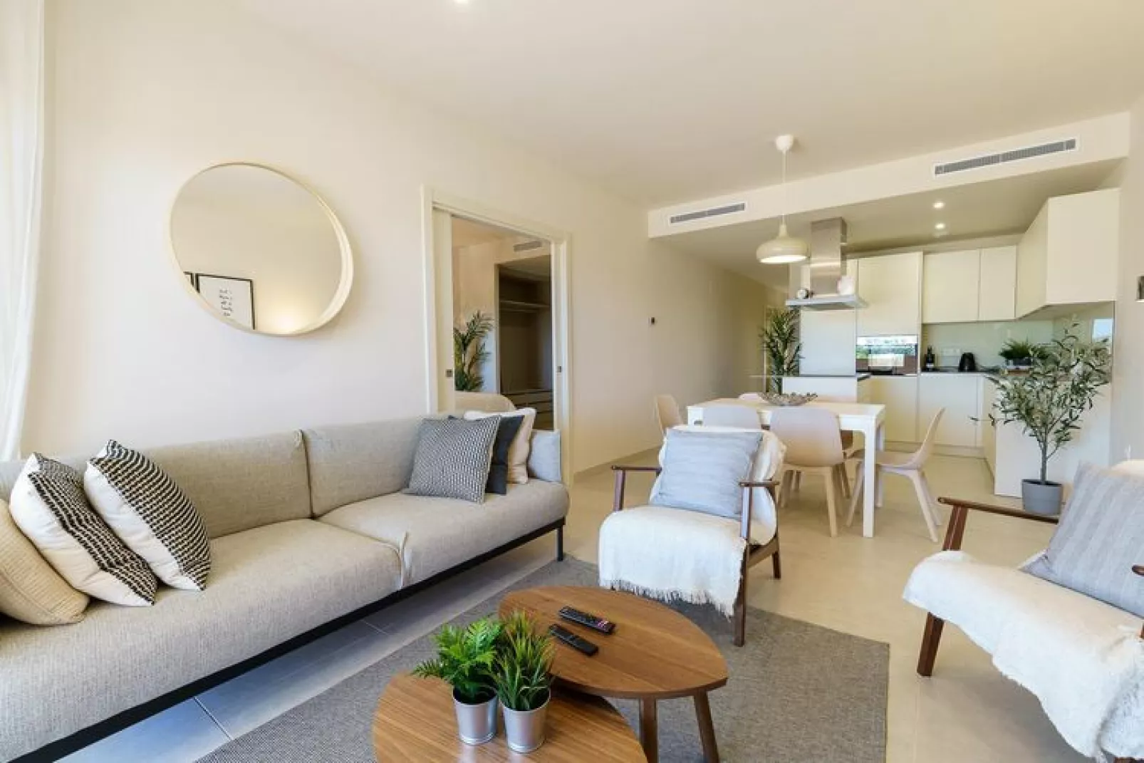 CT 158 - Lotus Jardinana-Living room