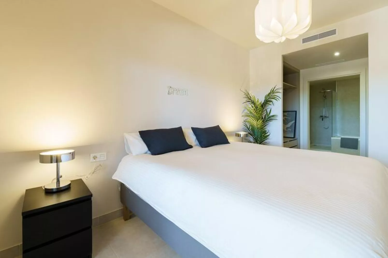 CT 158 - Lotus Jardinana-Bedroom