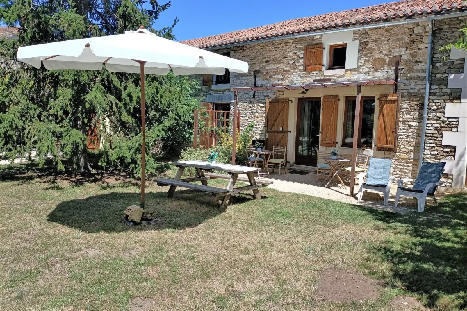 L'Atelier Mosaïque-Extérieur été