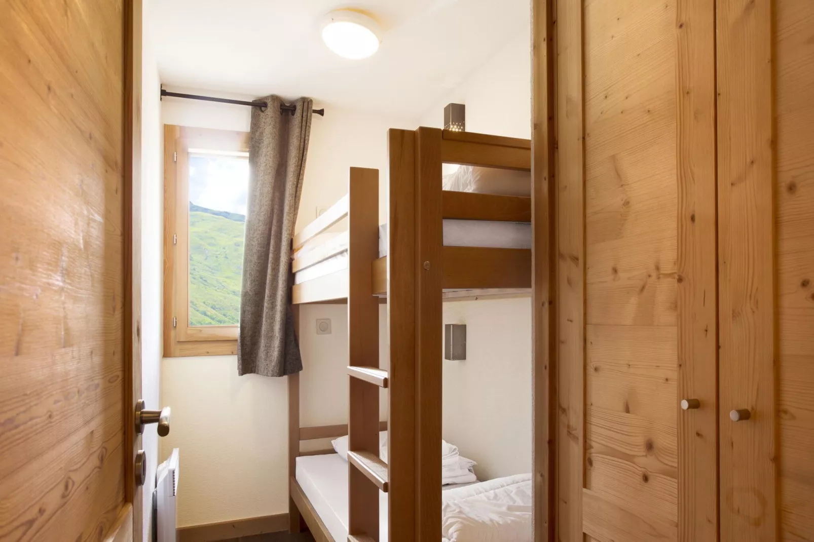 Le Coeur des Loges 4-S63-Bedroom