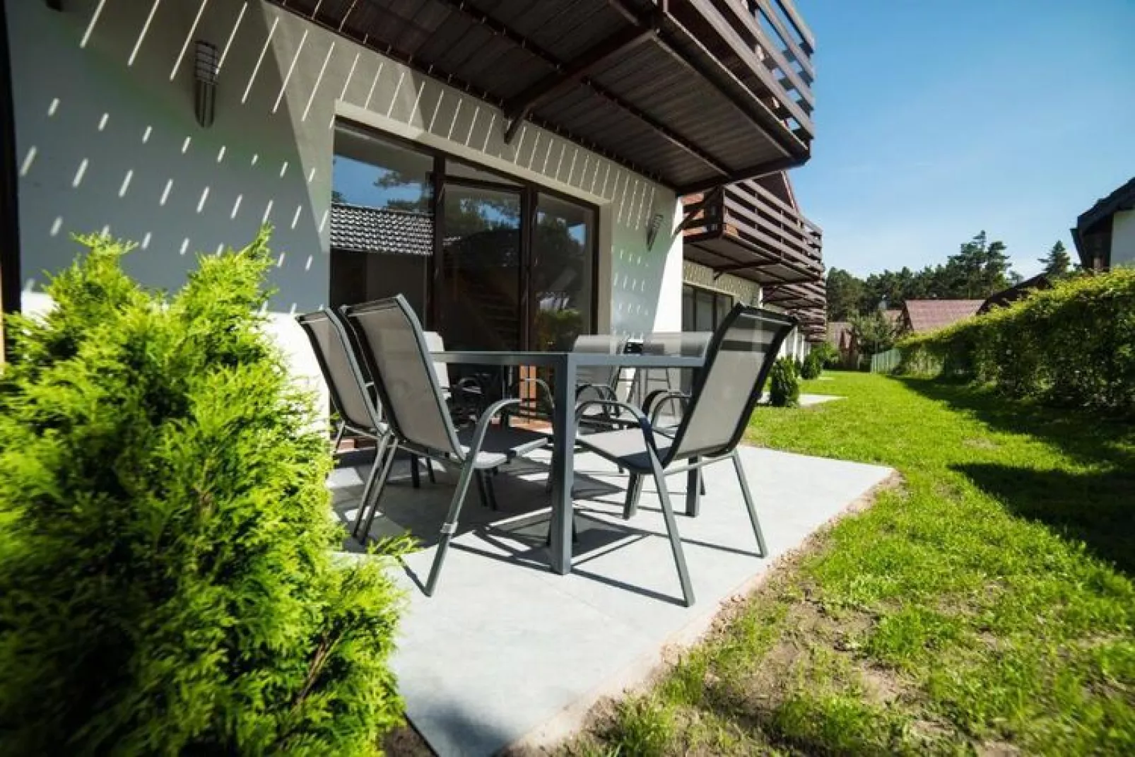 Domki STANDARD Jarosławiec-Terrace balcony
