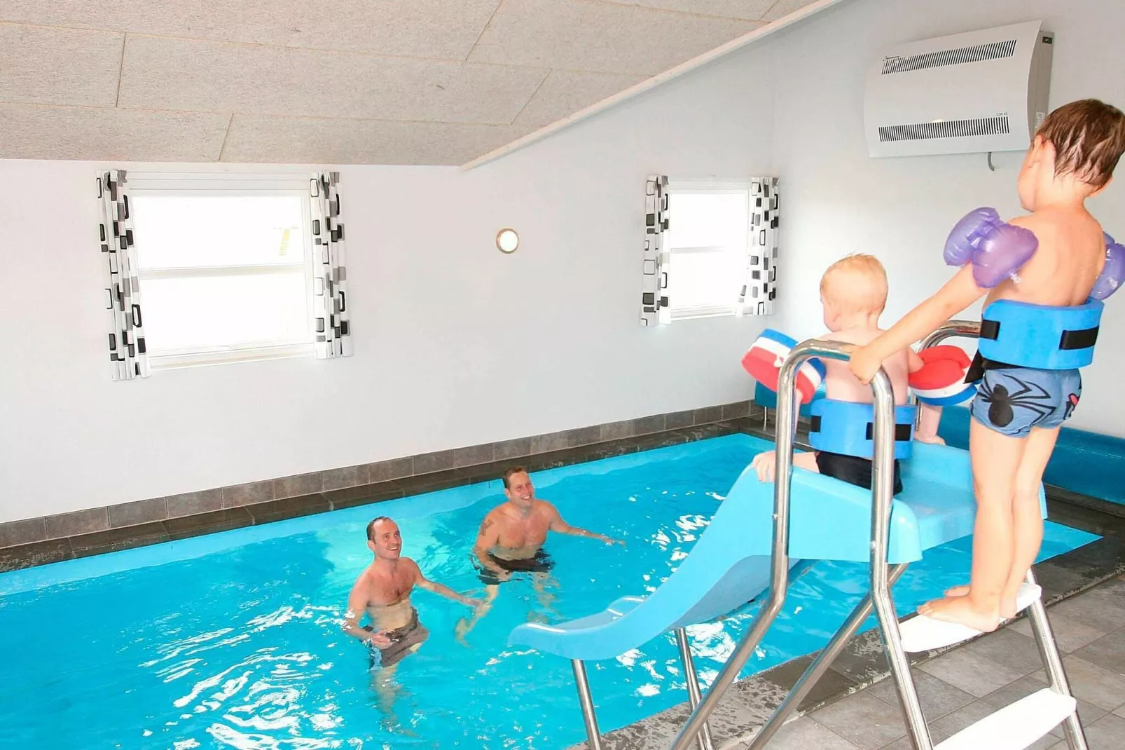 Luxury Pool Retreat - By Traum Ferienwohnungen-Swimming pool