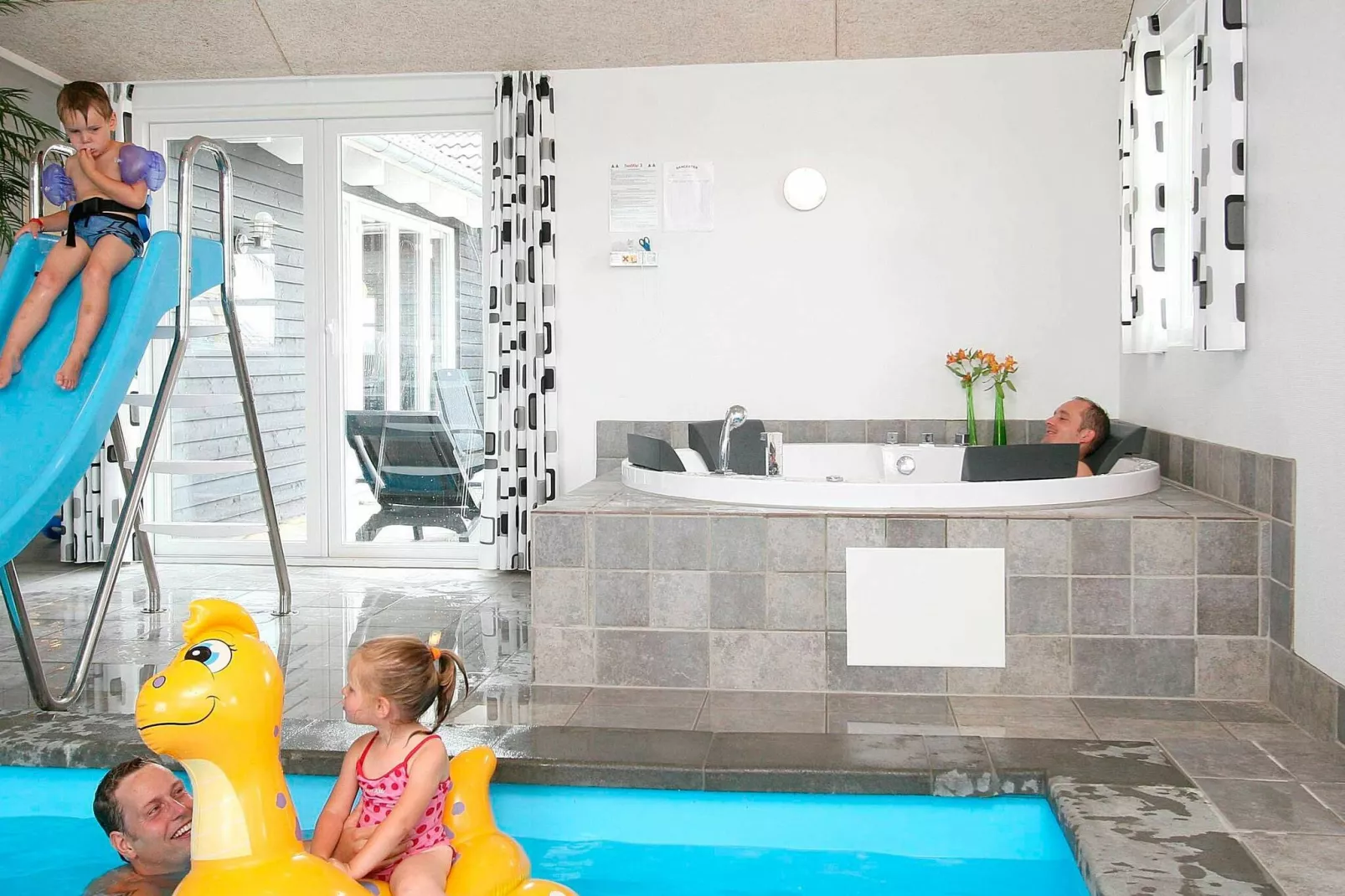 Luxury Pool Retreat - By Traum Ferienwohnungen-Swimming pool
