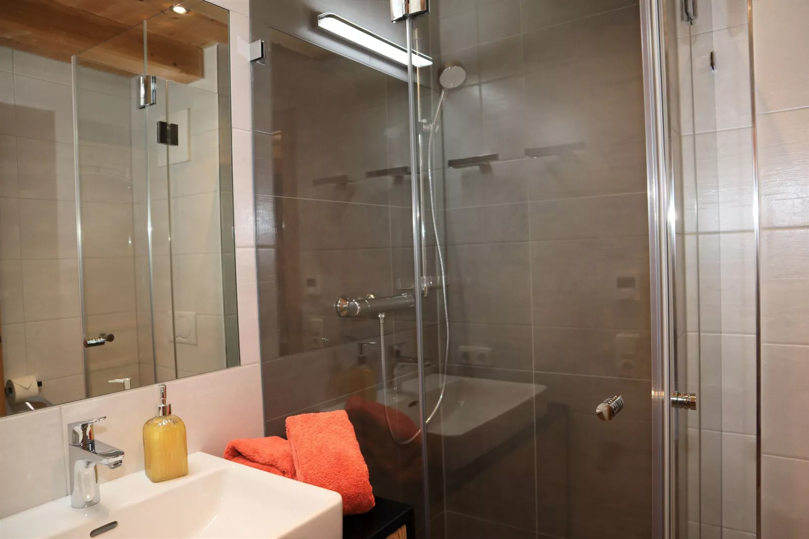 Motzerngut-Bathroom