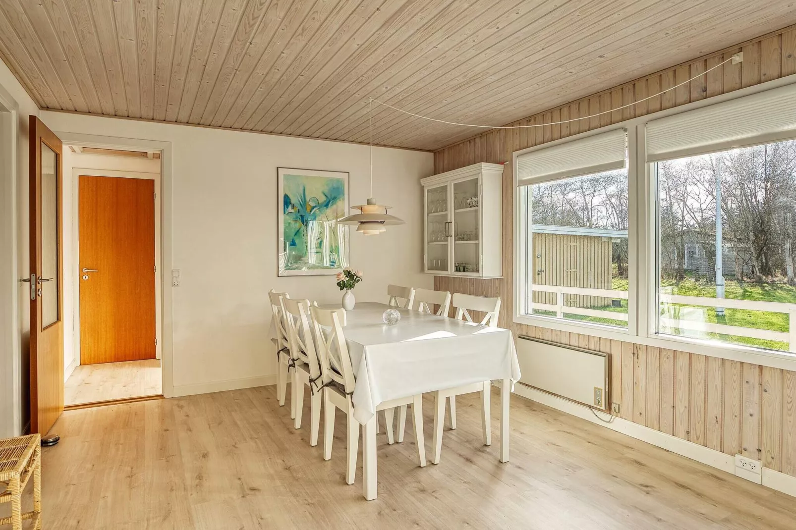 Tranquil Oasis in Hummingen-By Traum-Indoor