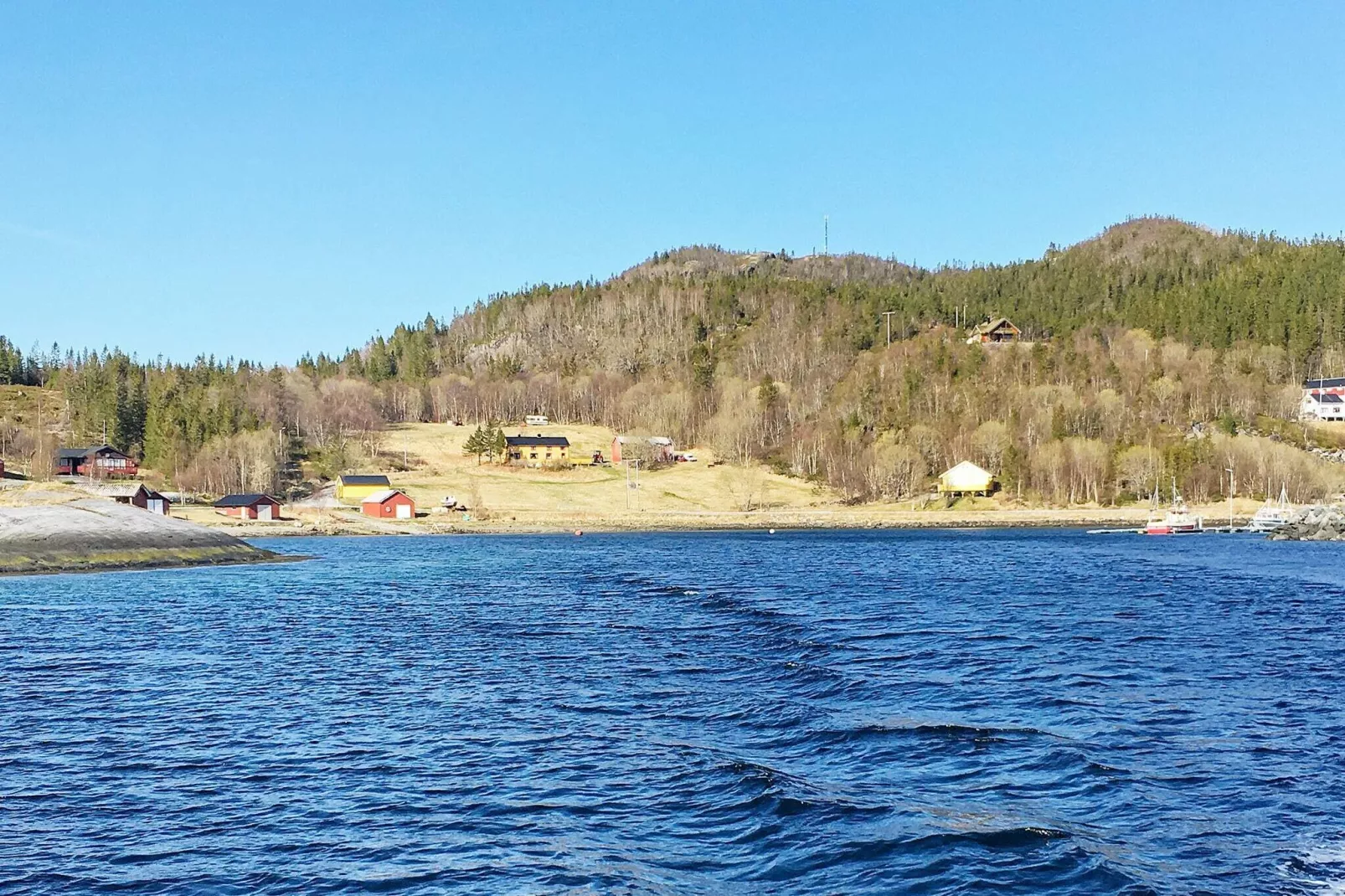 6 person holiday home in Naustbukta-By Traum-Not tagged