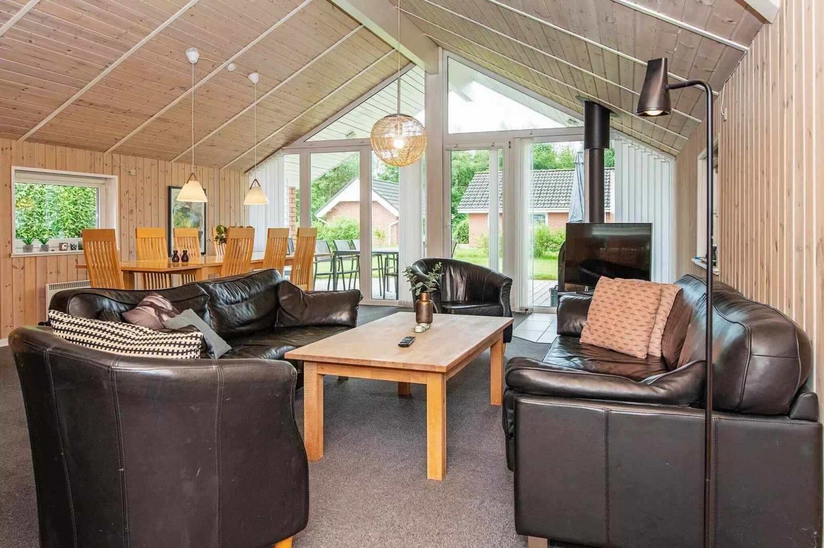 8 person holiday home in Oksbøl-By Traum-Indoor