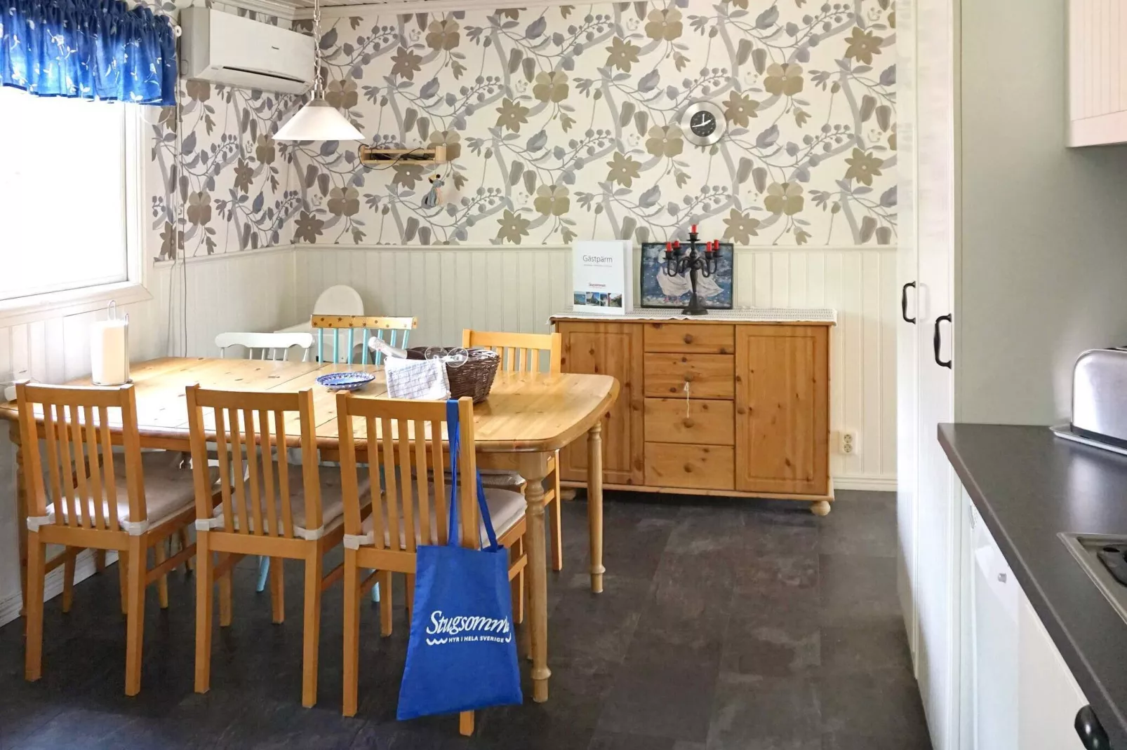 9 person holiday home in HALLSTAVIK-By Traum-Indoor