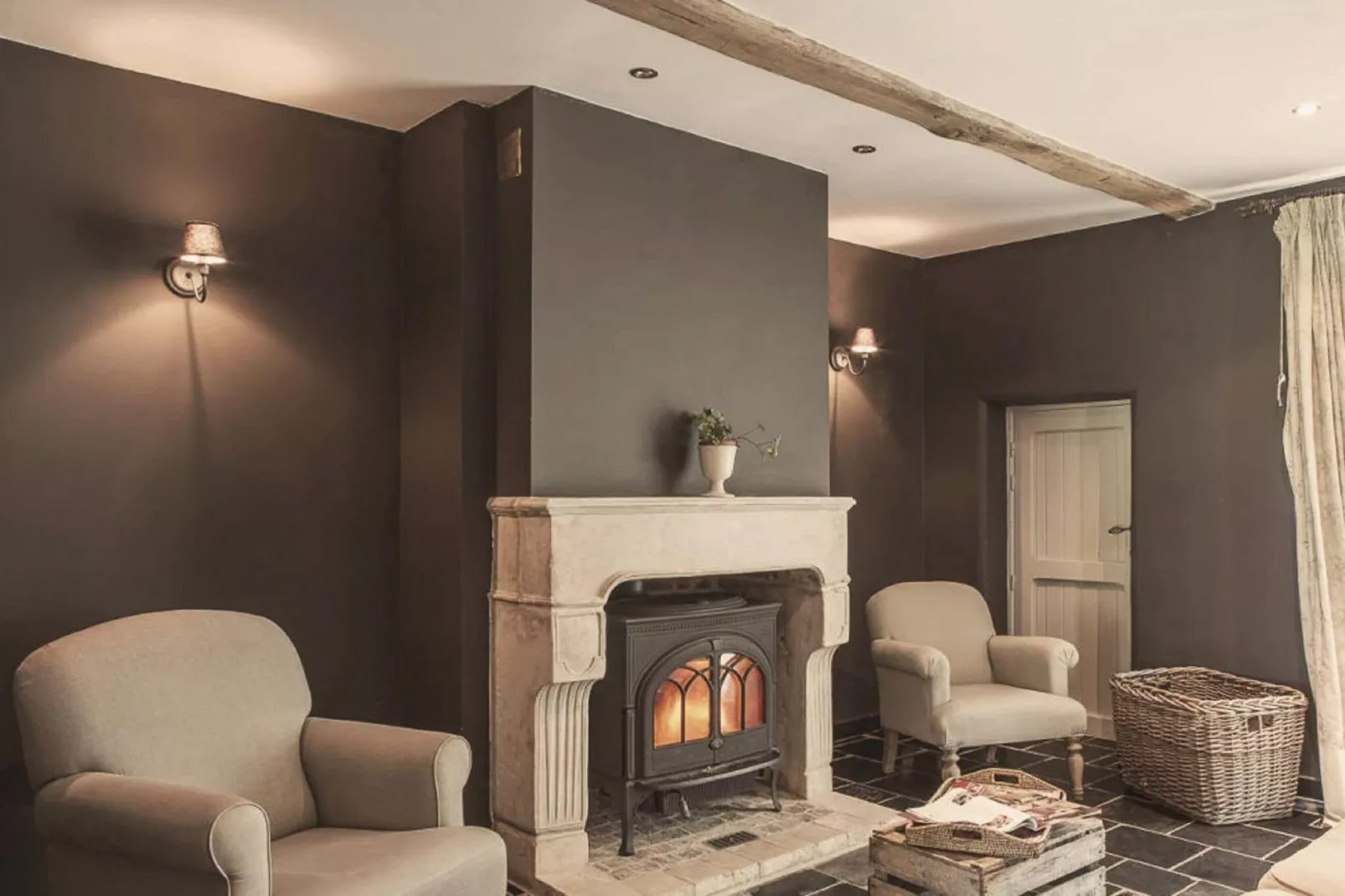 Au Milieu De Nulle Part-Living room