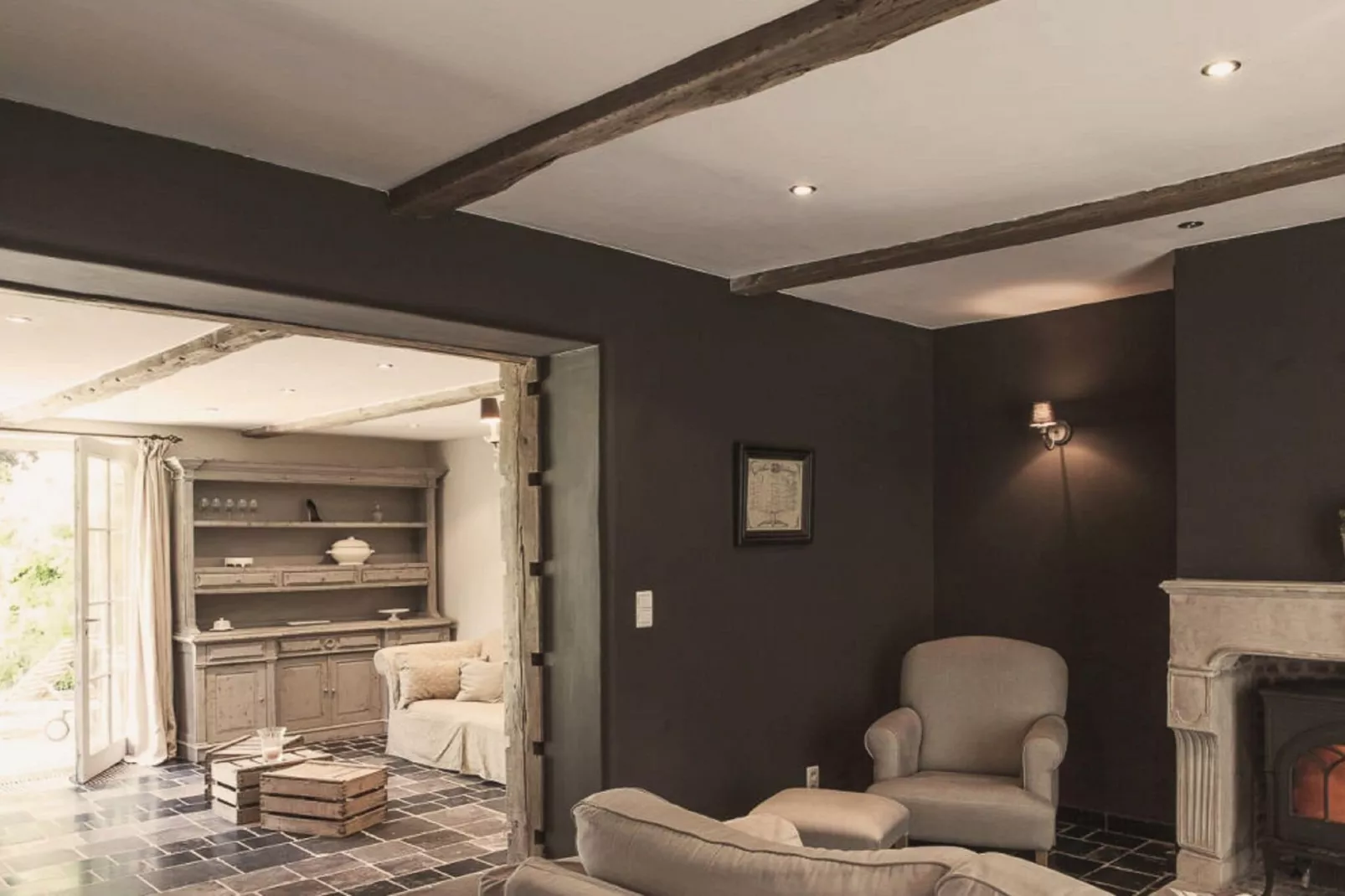 Au Milieu De Nulle Part-Living room