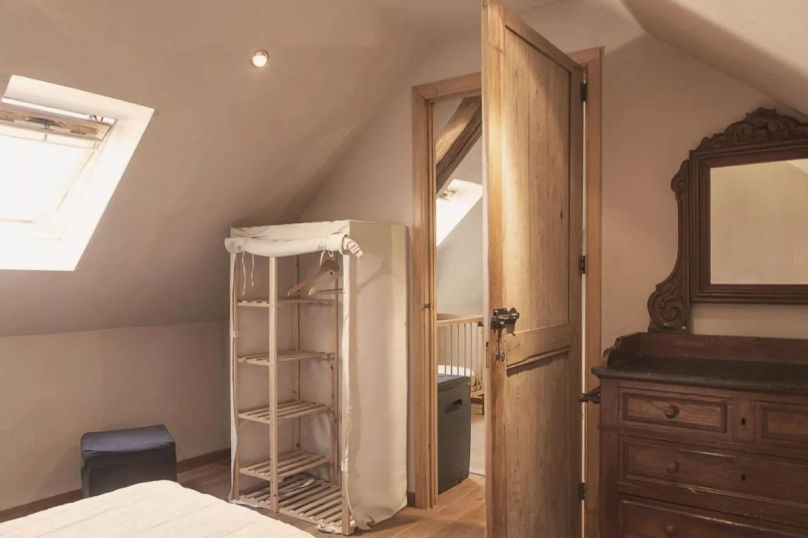 Au Milieu De Nulle Part-Bedroom