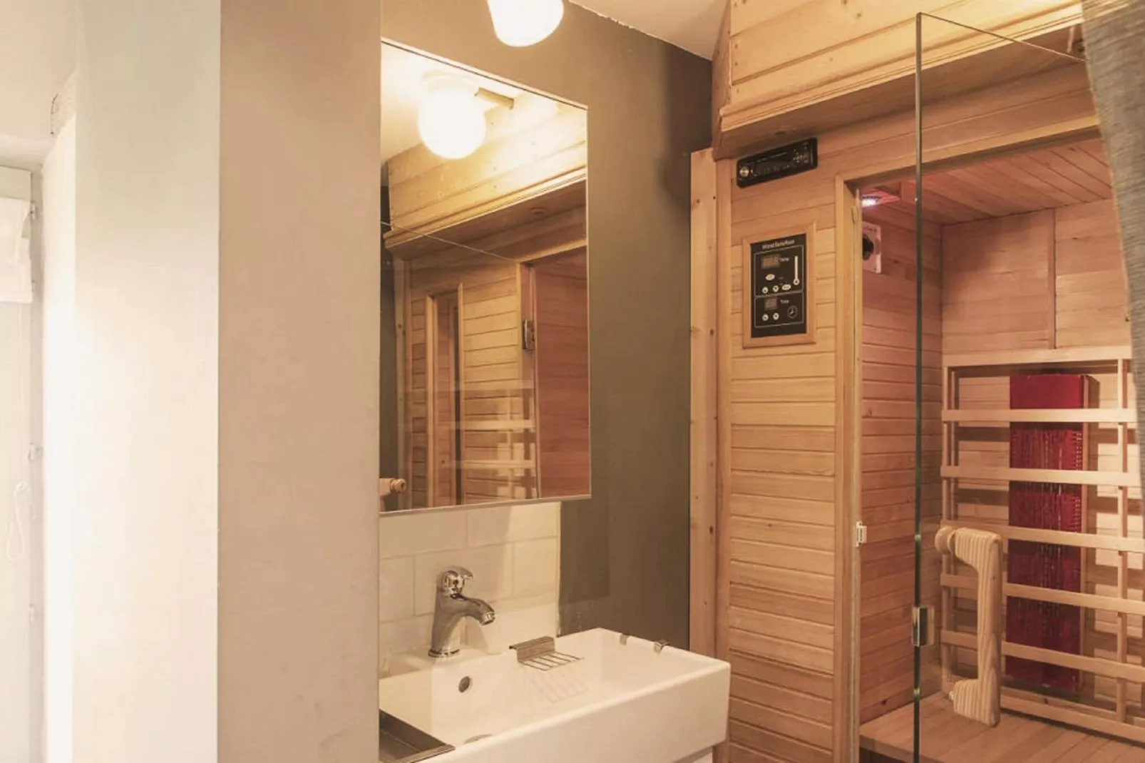 Au Milieu De Nulle Part-Bathroom