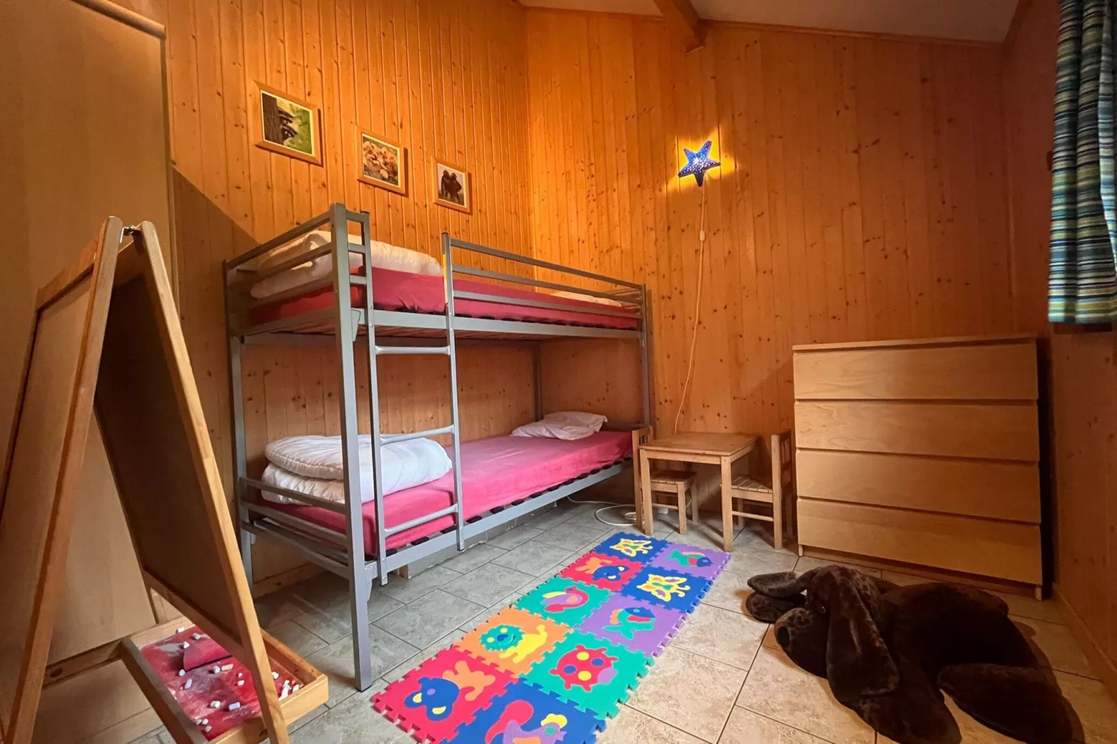 Kangourou 12-Bedroom