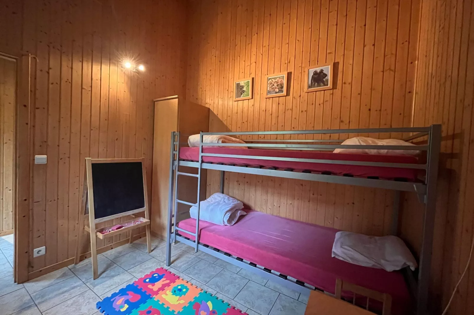 Kangourou 12-Bedroom