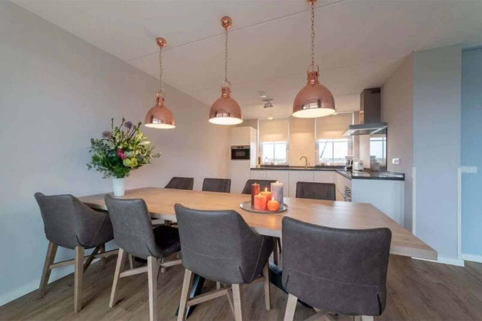 6 persoons vrijstaand met sauna/hond-Dining room