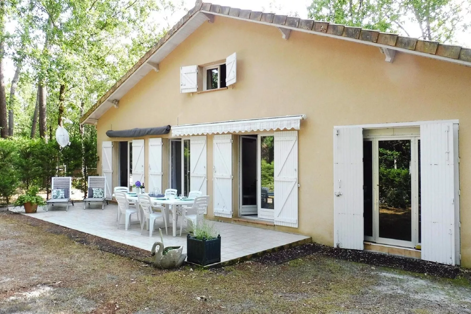 Holiday home Grayan-et-l'Hôpital-Extérieur été