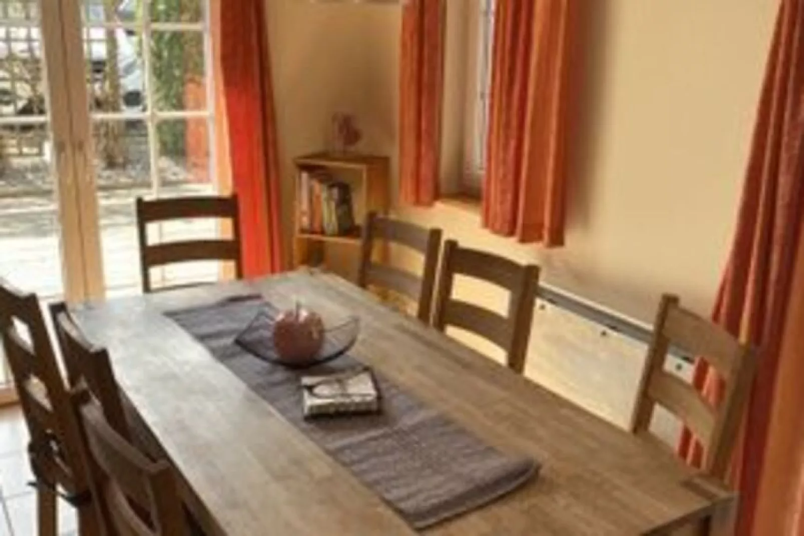 DHH Bernsteinhaus links-Dining room
