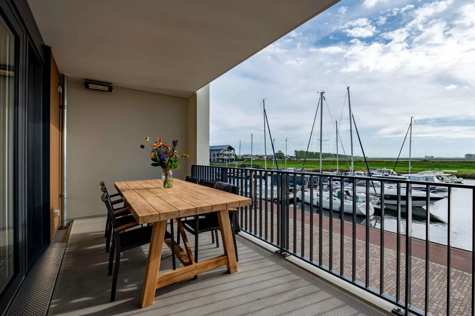 Harbour Loft 1i Résidence Marina havenzicht-Terrace balcony