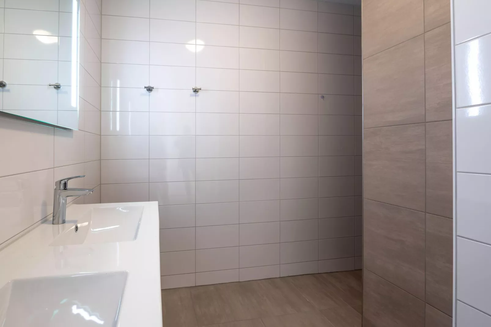 Harbour Loft 1i Résidence Marina havenzicht-Bathroom