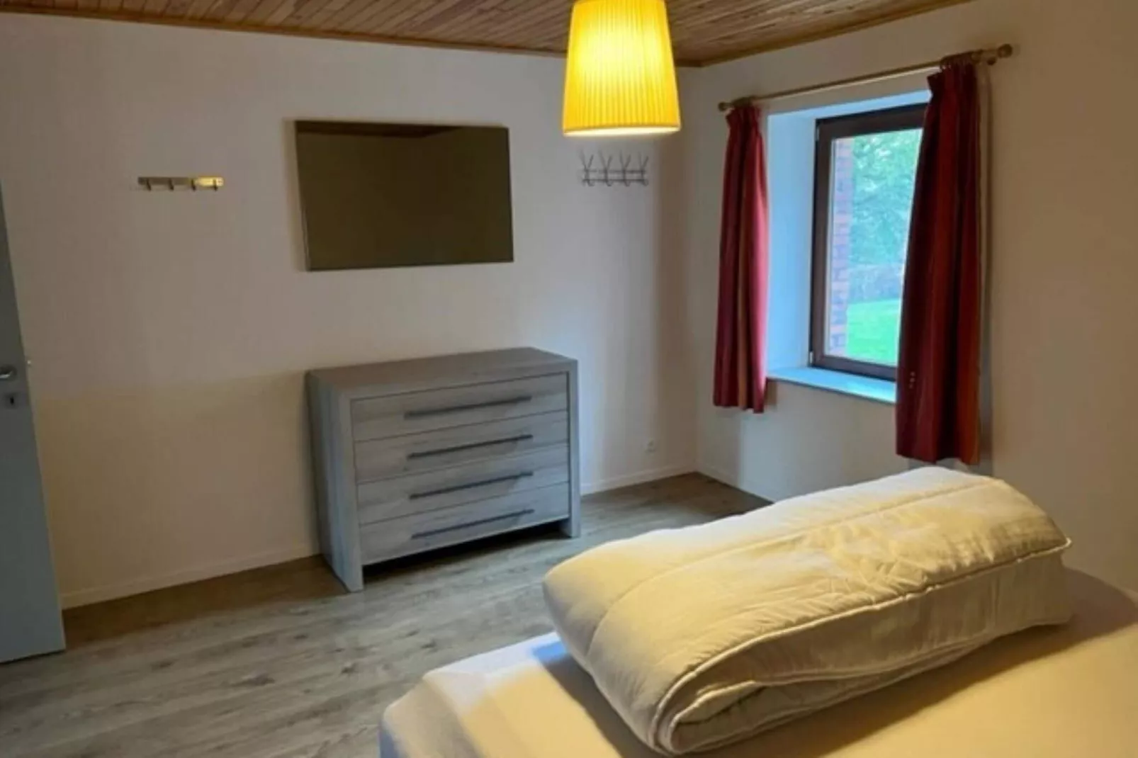 Le Petit Loup de Courtil-Bedroom