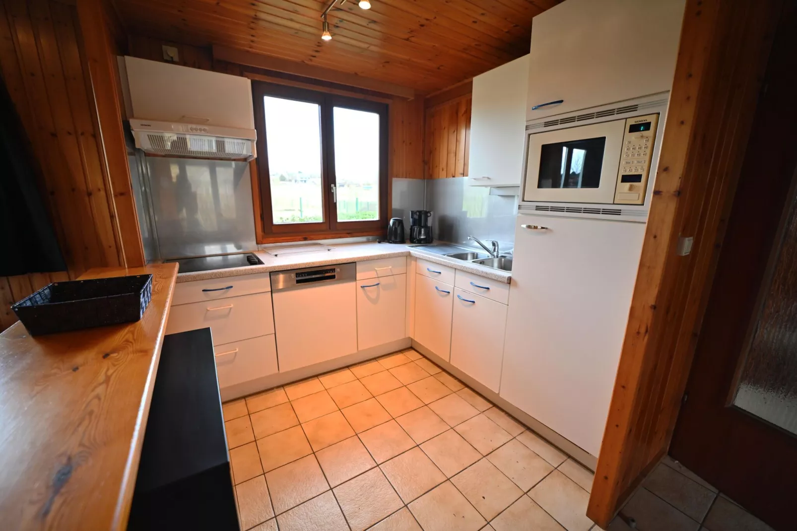 La Tanière-Kitchen