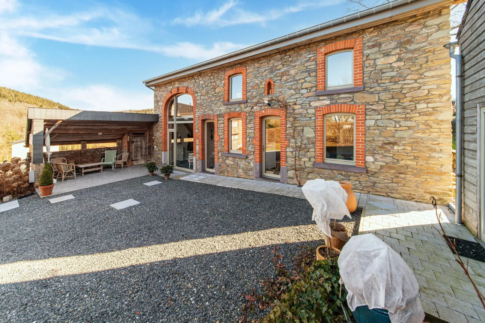 Maison Les Chaumiers-Exterior summer