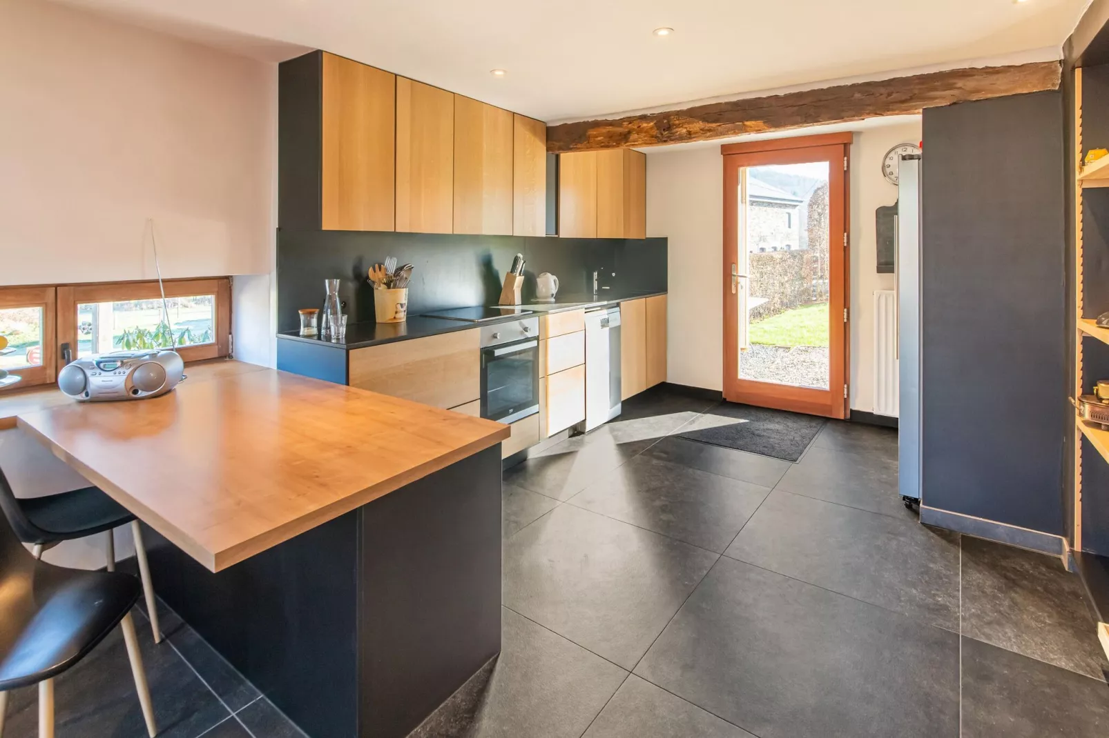 Maison Les Chaumiers-Kitchen