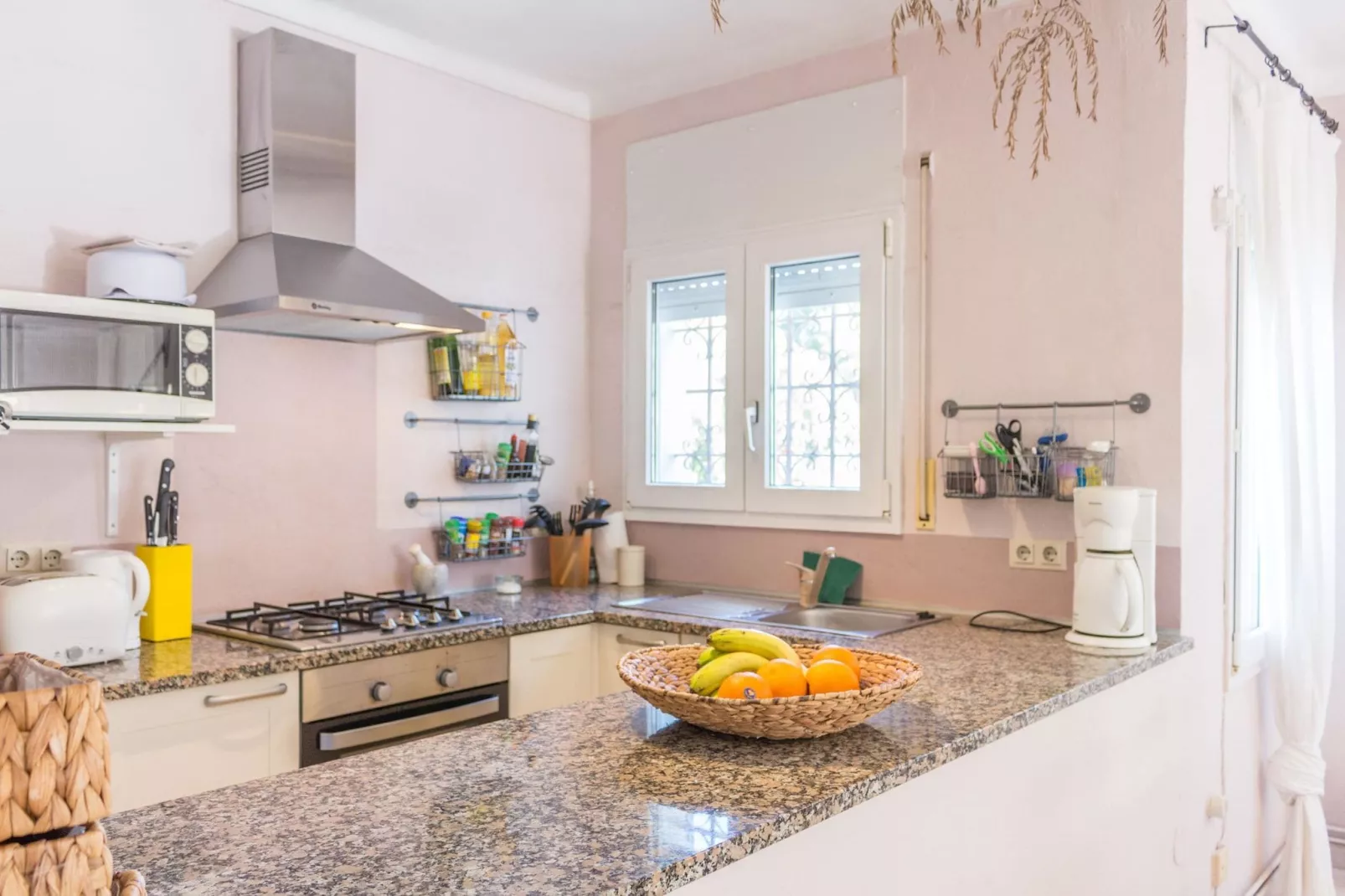 La Caleta-Kitchen