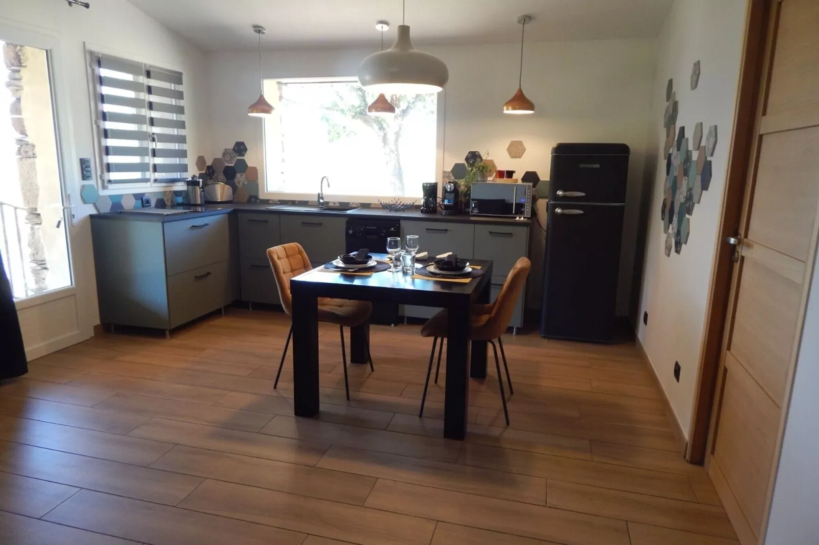 Alexiane&Co Gîte en Ardèche-Esszimmer
