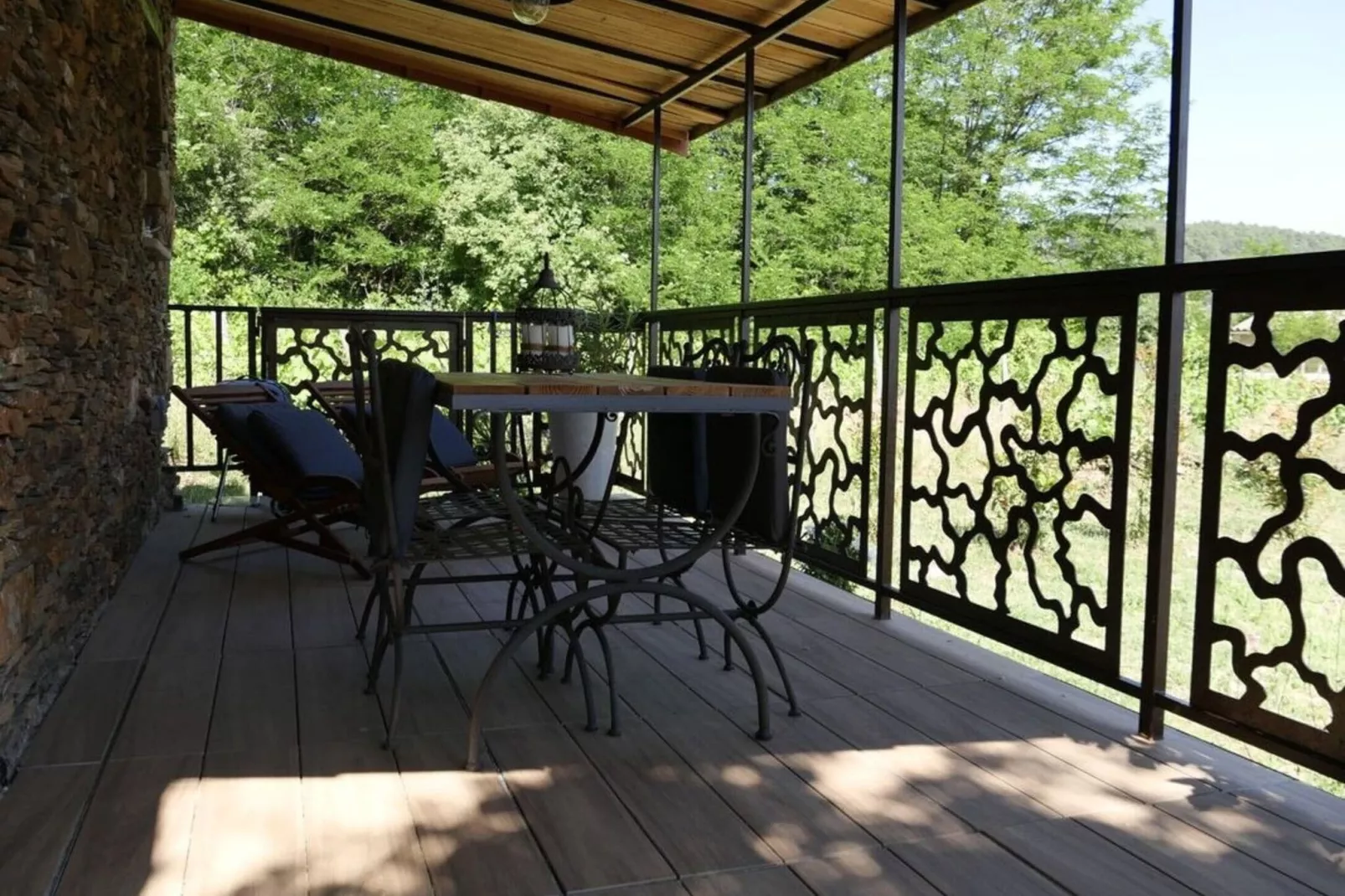 Alexiane&Co Gîte en Ardèche-Terrassenbalkon
