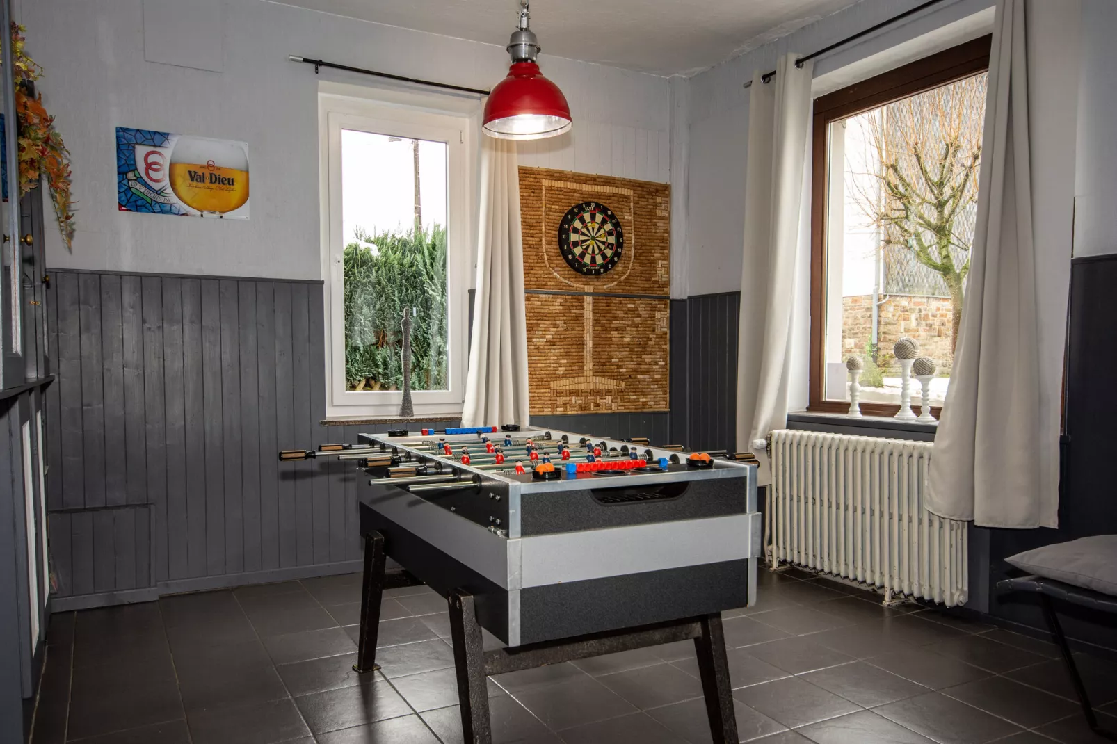 Entre amis-Recreation room