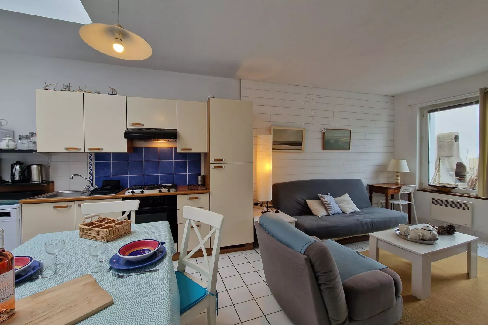 Apartment in top location with fantastic sea view Primel Plougasnou-Living room