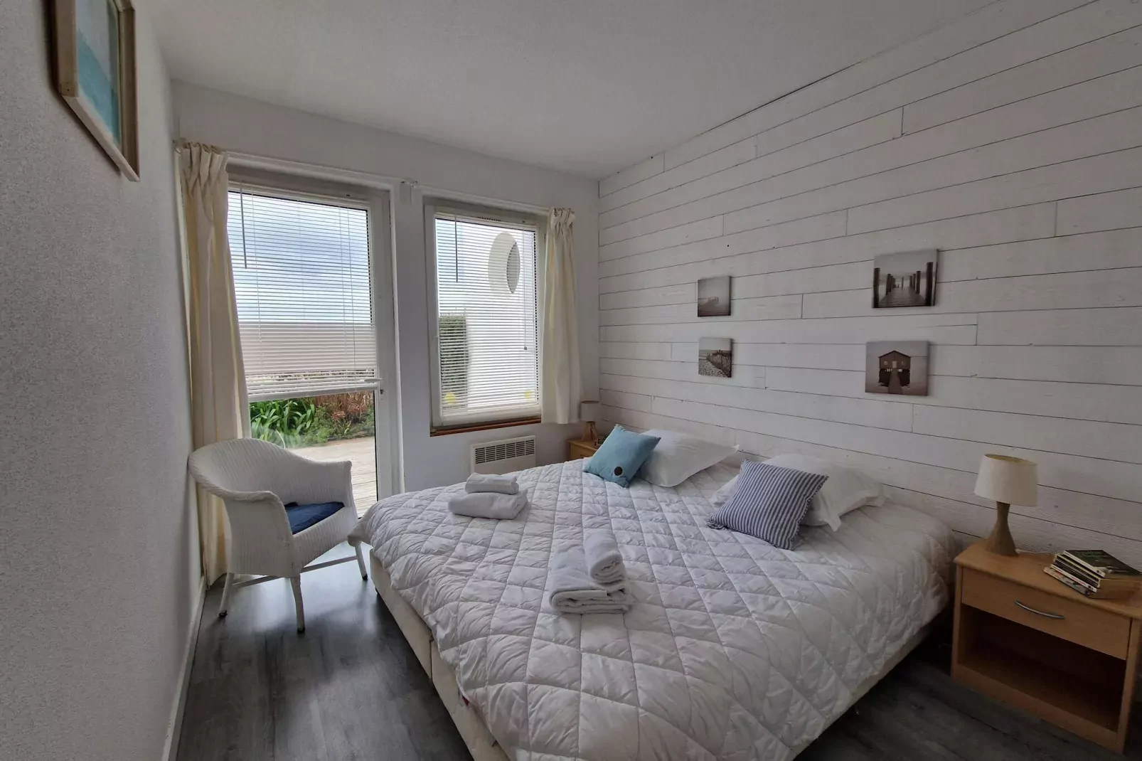 Apartment in top location with fantastic sea view Primel Plougasnou-Bedroom