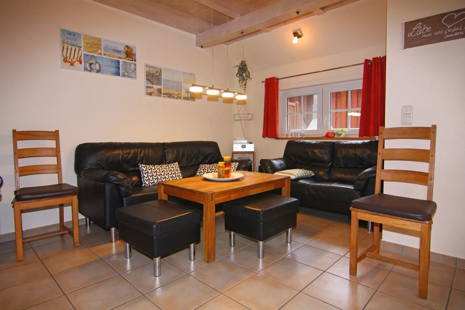 DHH Bernsteinhaus links-Living room