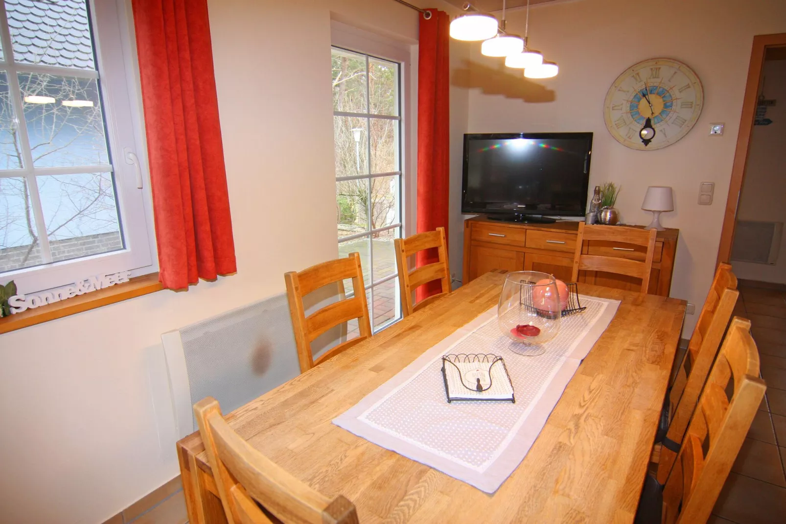 DHH Bernsteinhaus links-Dining room