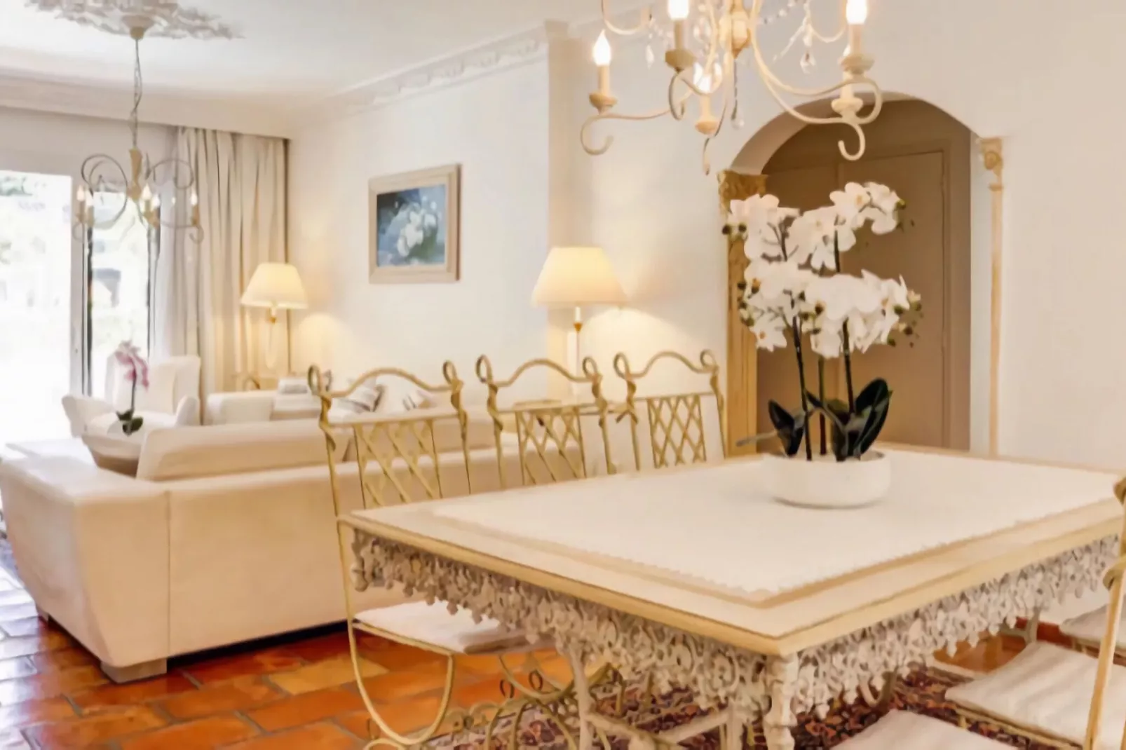 Palmiers-Dining room