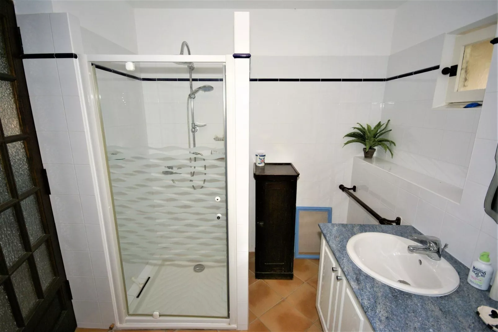 Maison de vacances Lusignac gastverblijf-Bathroom