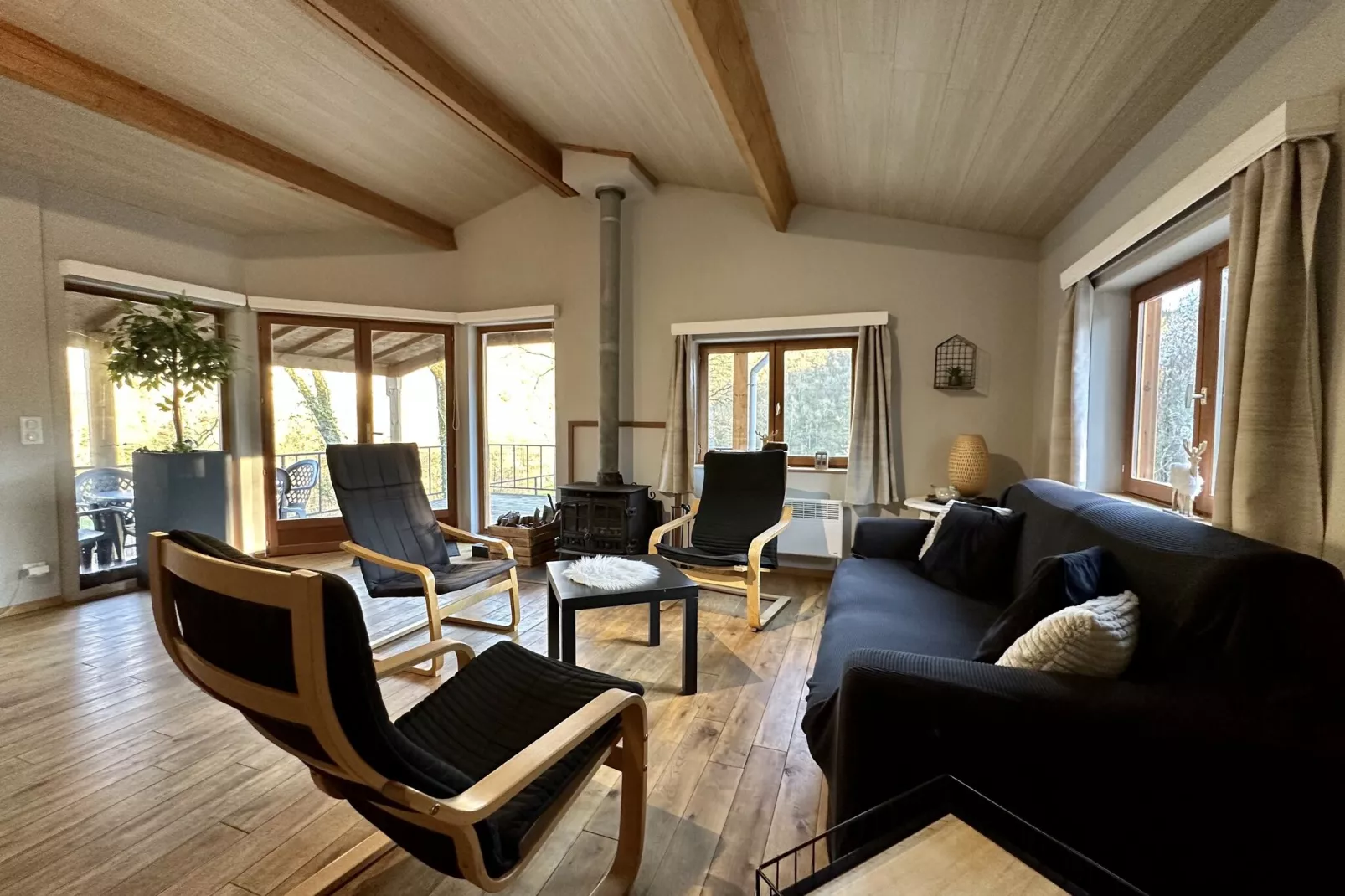 Vue sur Ourthe-Living room