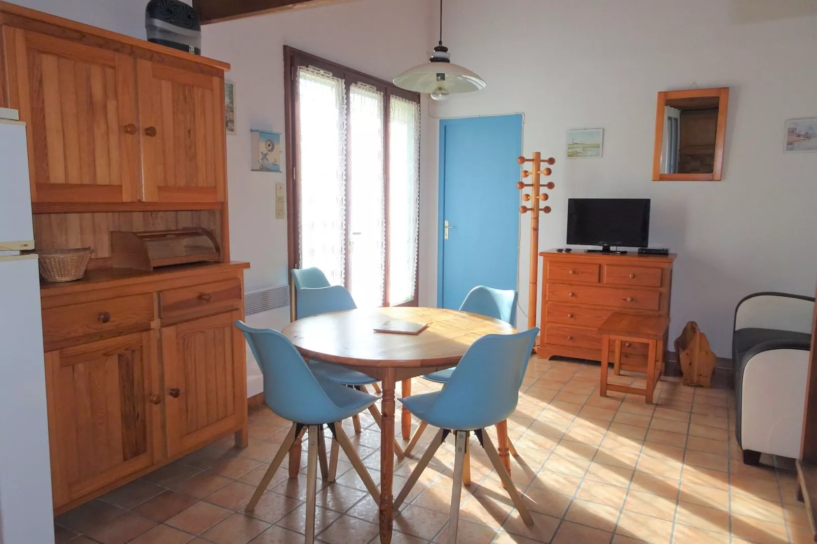 Holiday home St Denis-d'Oléron-Dining room