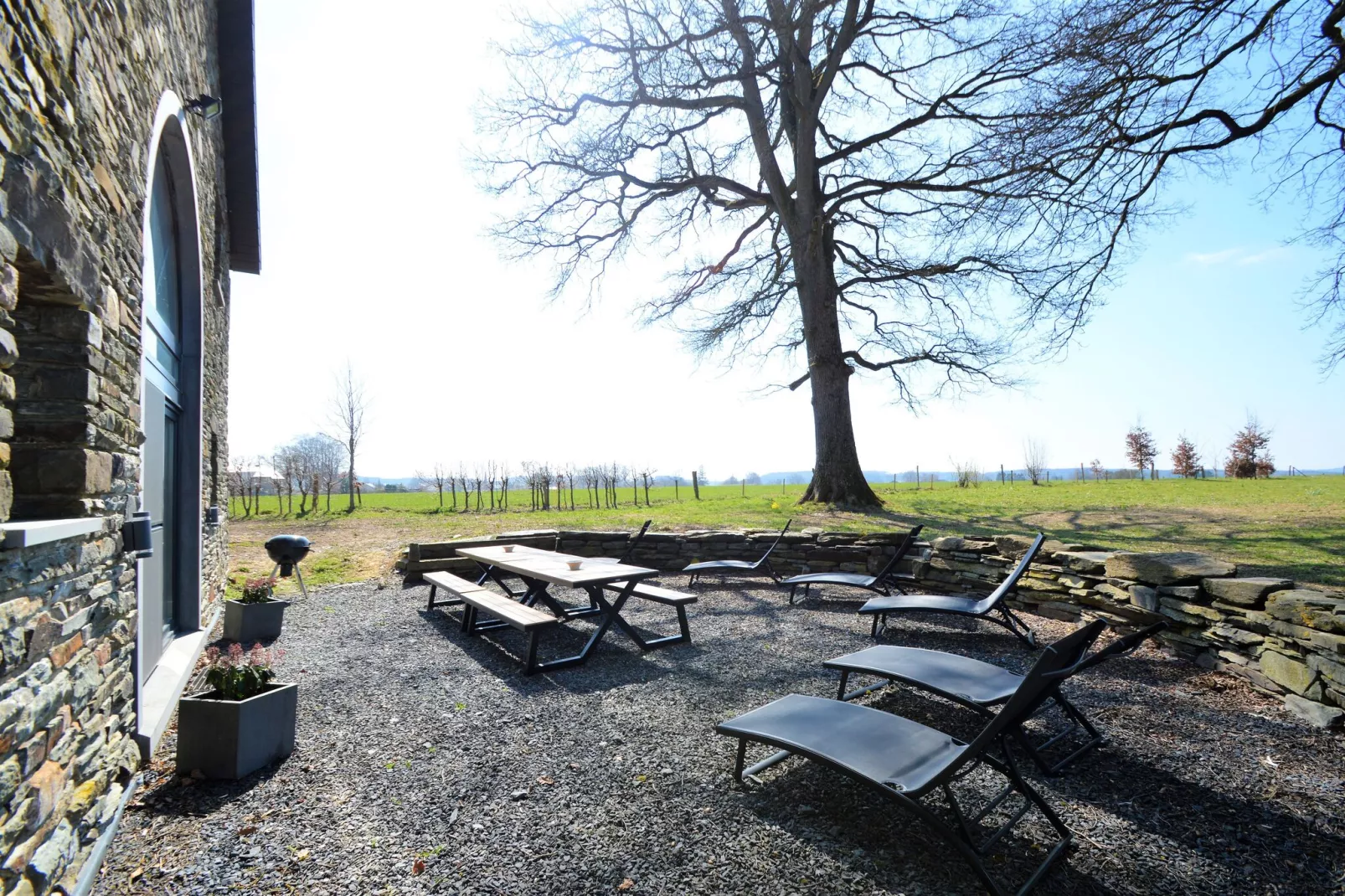 Les Trois Chênes-Terrace balcony